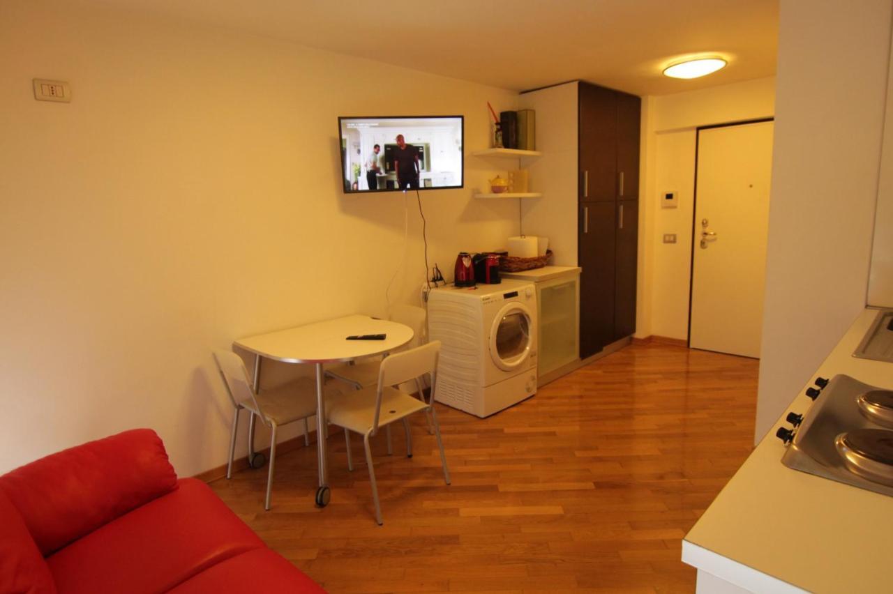 Fabrizi79 Apartment เปสการา ภายนอก รูปภาพ